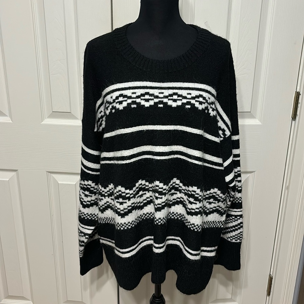 Old Navy Cozy Fair Isle Sweater